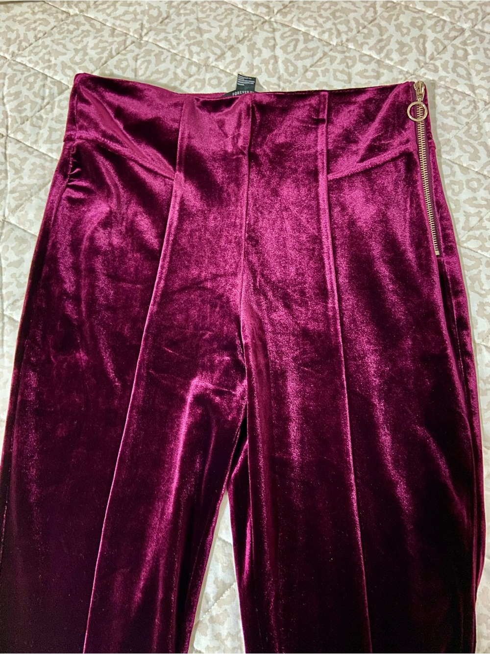 Velvet High-Waist Pants in Deep Wine